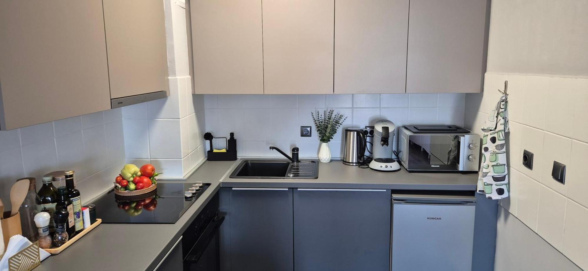Apartment 404-401